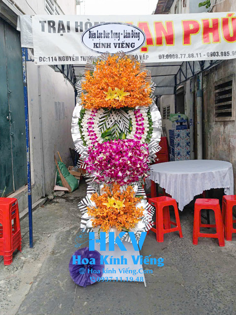 Vòng Hoa Lan Trắng Cao Cấp KV175