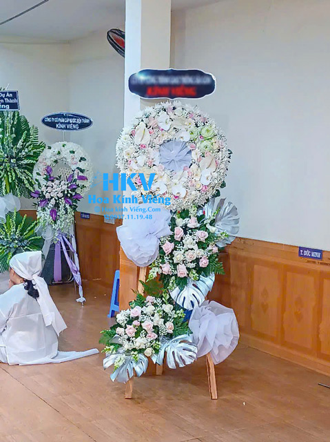 Vòng Hoa Kính Viếng 3 Tầng KV287