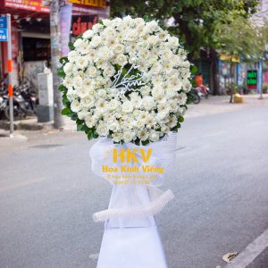 Alternative view of Vòng Hoa Hồng Trắng Kính Viếng KV997